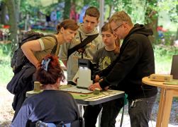 Familienwandertag In Jena Zog Hunderte In Den Wald 09